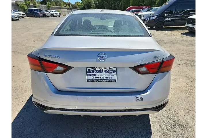 $17200 : Nissan Altima 2022 2.5 SV 4d image 4