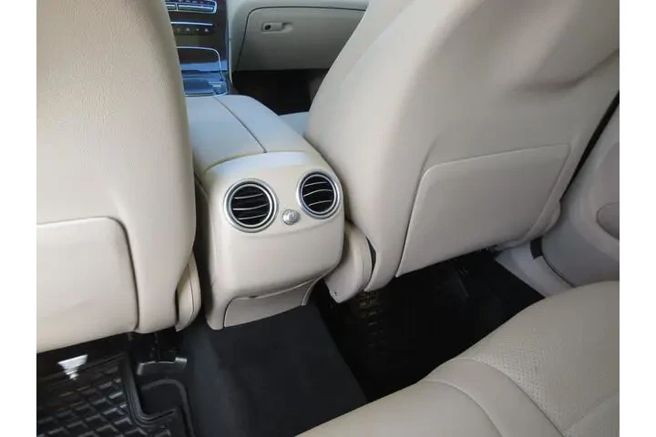 $28991 : Mercedes-Benz GLC 2021 GLC 3 image 9