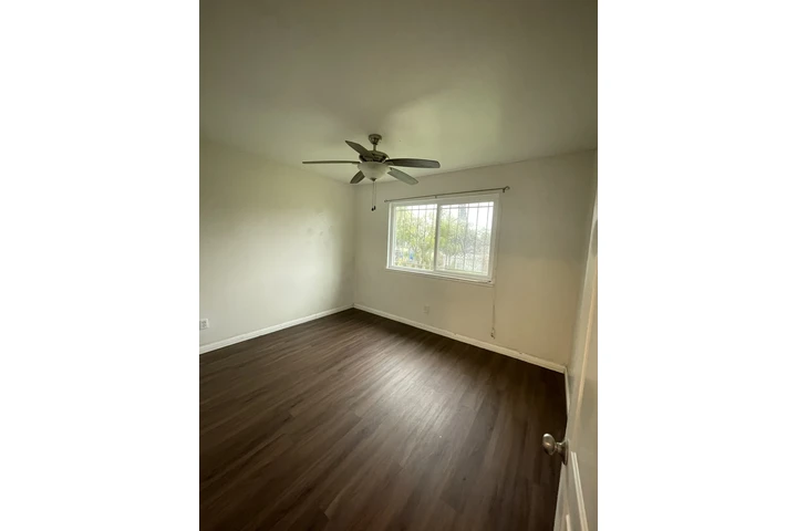 $850 : Renta de cuarto image 3