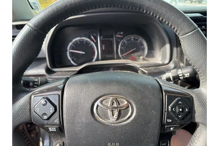 $33992 : Toyota 4Runner 2021 4x4 TRD image 9