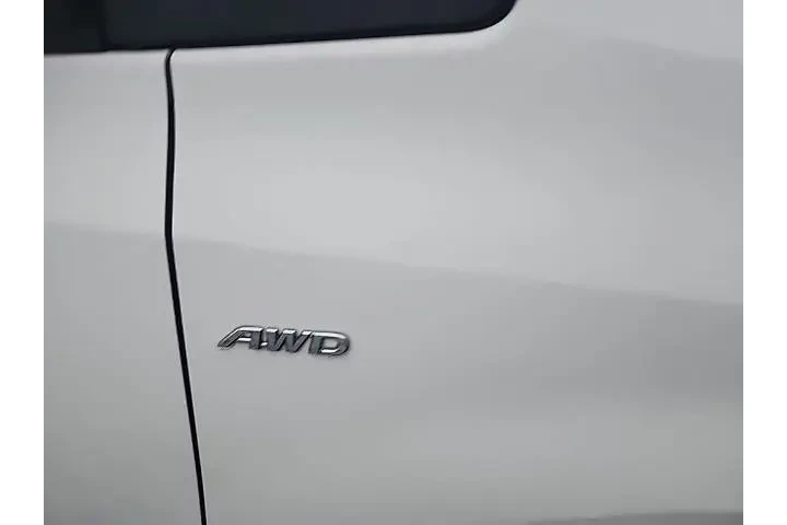 $22998 : Toyota Sienna 2019 AWD LE 7- image 4