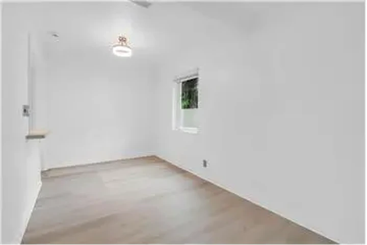 $1350 : Rental property with 2 bedro image 4
