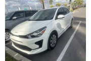 Kia Rio 2023 S 4dr Sedan en Hialeah