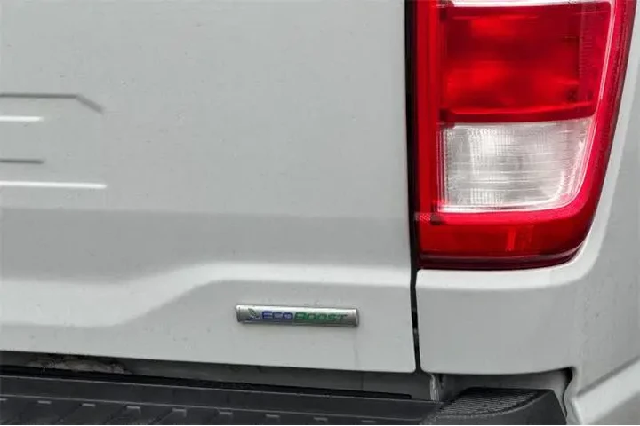 $37412 : Ford F-150 2023 4x4 XLT 4dr image 6