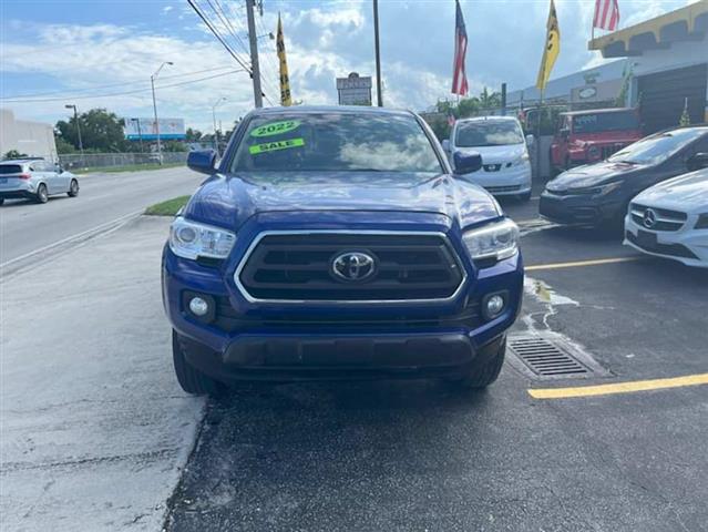 $24800 : 2022 Toyota Tacoma image 2