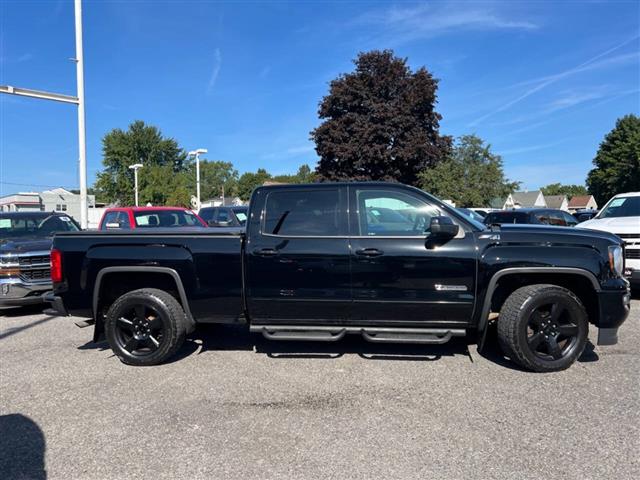 $23990 : 2017 GMC Sierra 1500 image 2