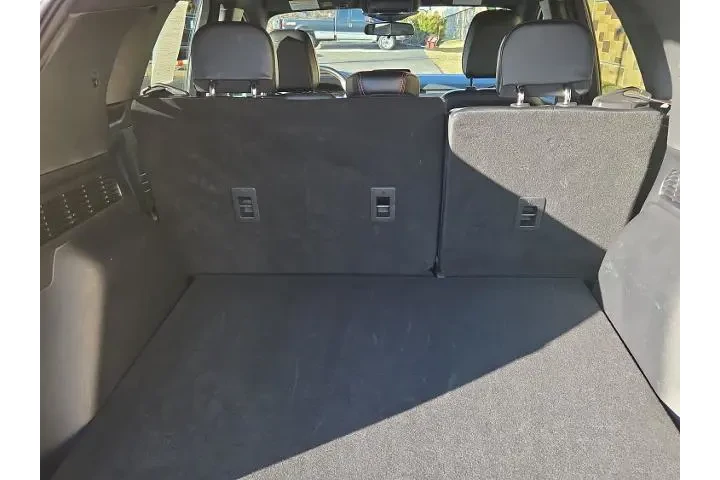 $24805 : Ford Escape 2025 ST-Line 4dr image 9