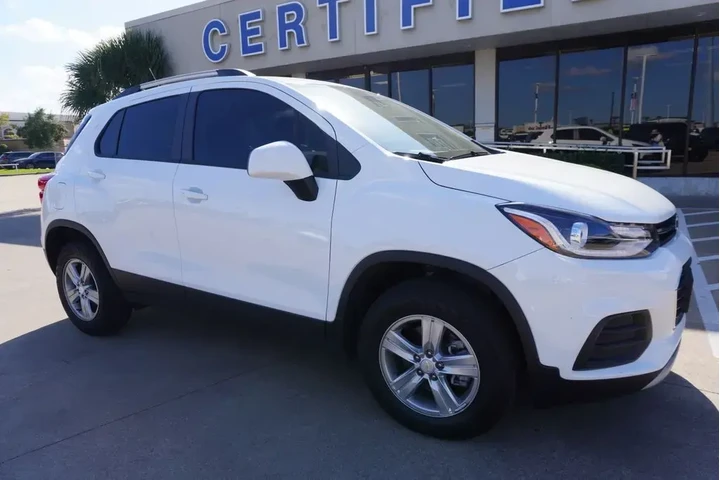 $19988 : Chevrolet Trax 2022 AWD LT 4 image 1