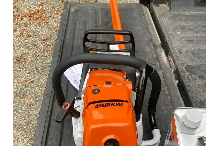 $250 : Chainsaws For Sale image 5