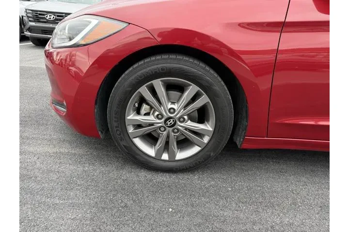 $10995 : Hyundai ELANTRA 2017 Value E image 9