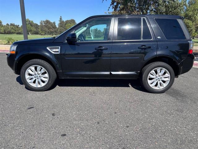 $10495 : 2013 Land Rover LR2 HSE LUX image 4