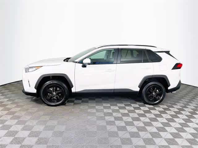 $24661 : PRE-OWNED 2021 TOYOTA RAV4 XLE image 6