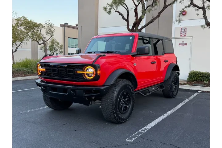 2022 Bronco Wildtrak 4D SUV image 2