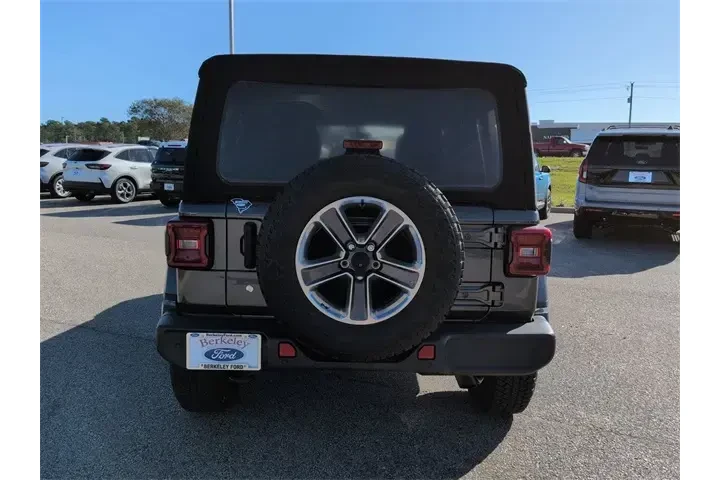 $30195 : Jeep Wrangler Unlimited 2019 image 5