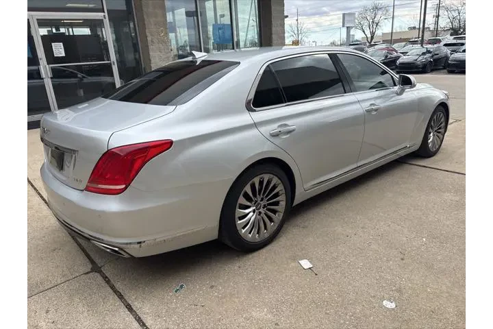 $22744 : Genesis G90 2018 3.3T Premiu image 5