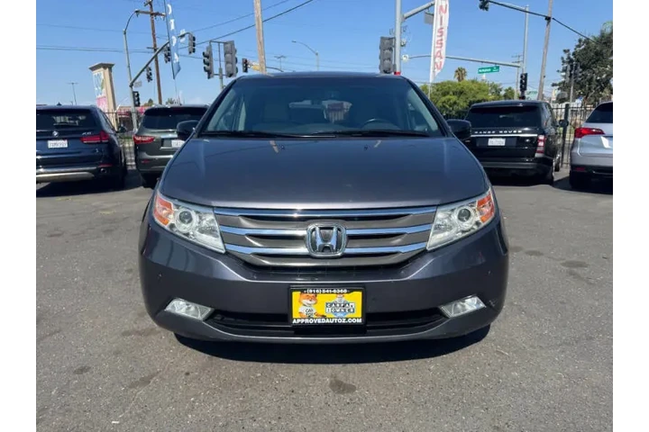 $8998 : 2012 Odyssey Touring image 4