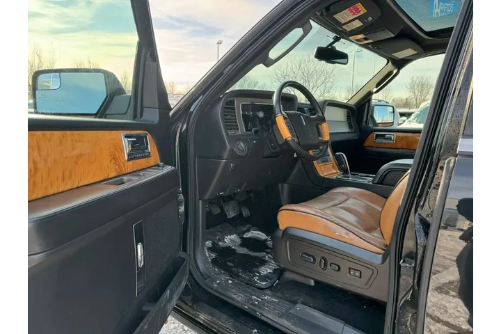 $8888 : Lincoln Navigator L 2012 4x4 image 4