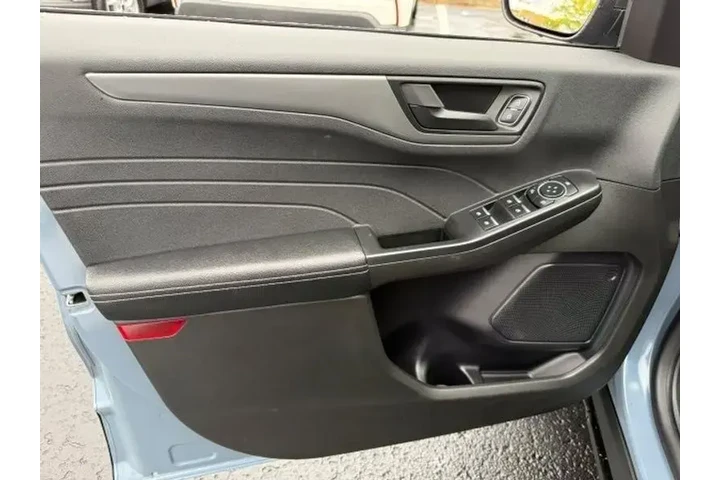 $21452 : Ford Escape 2024 AWD Active image 8