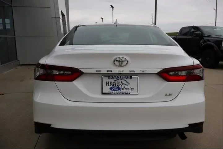 $23500 : Toyota Camry 2021 LE 4dr Sed image 6