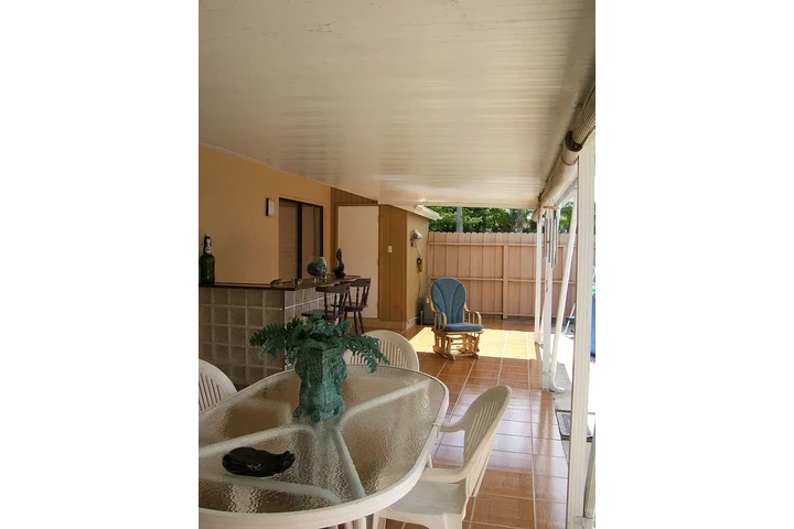$1095 : 15399 SW 69th Ln, Miami, FL 33 image 7