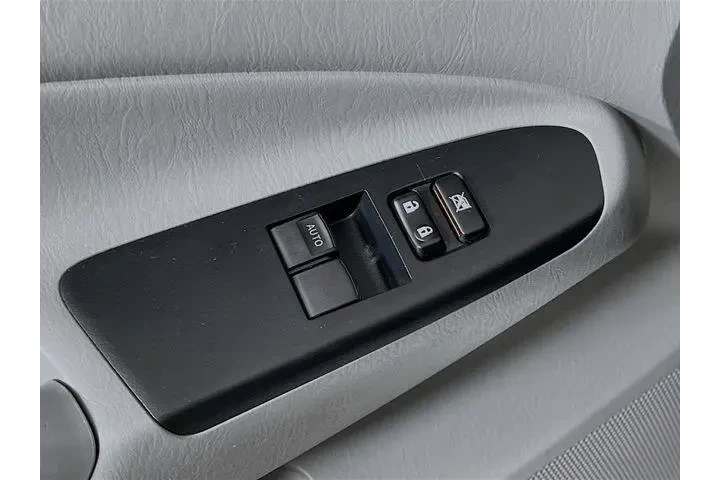 $19975 : Toyota Tacoma 2013 4x2 Base image 9