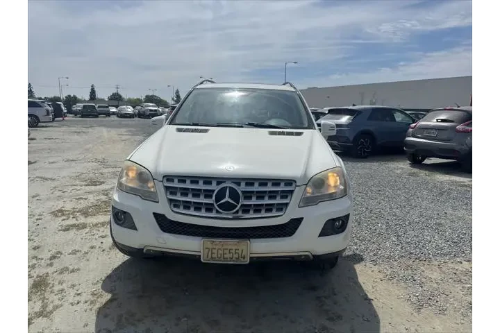 $7999 : Mercedes-Benz M-Class 2011 M image 2