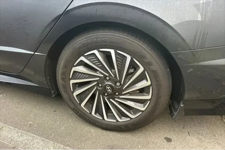 $27990 : Hyundai SONATA Hybrid 2024 L image 7