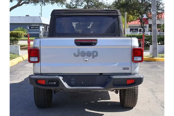$25990 : Jeep Gladiator 2022 4x4 Over image 9