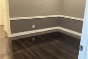 HARDWOOD FLOORS/PISOS D MADERA