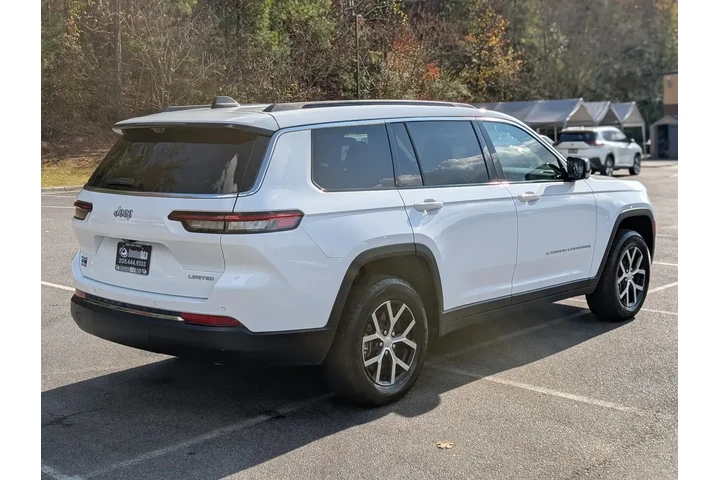 $37995 : Jeep Grand Cherokee L 2024 4 image 9