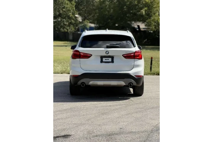 $12990 : 2018 BMW X1 sDrive28i image 4