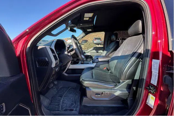 $30000 : Ford F-150 2018 4x4 Lariat 4 image 9