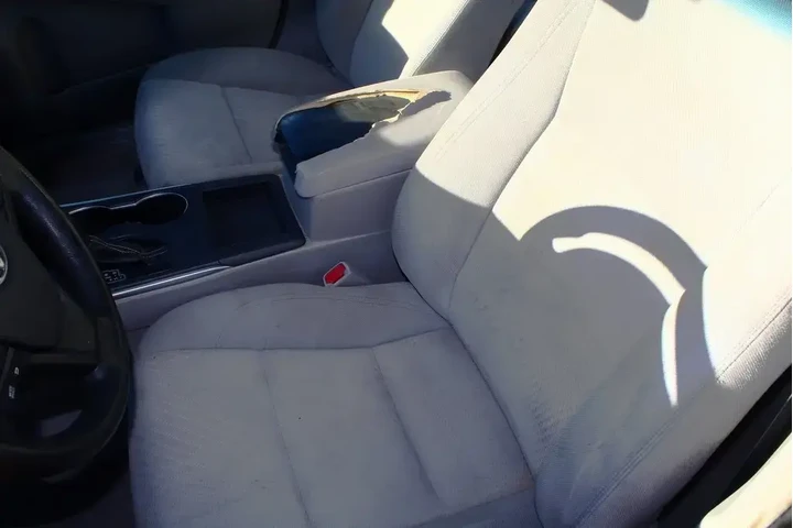 $8990 : Toyota Camry 2015 SE 4dr Sed image 3