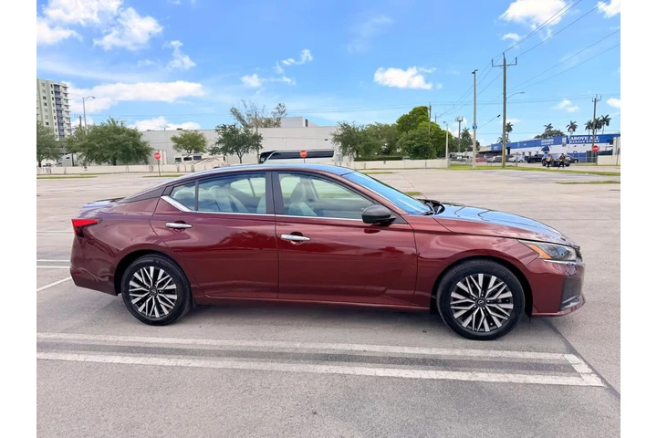 $1500 : Altima SV image 6