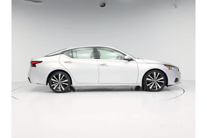 $22998 : Nissan Altima 2020 2.0 Plati image 7