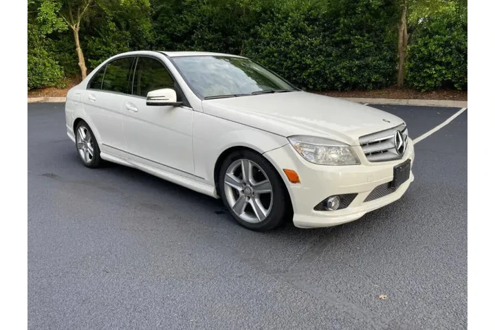 $6000 : 2010 Mercedes-Benz C-Class image 1