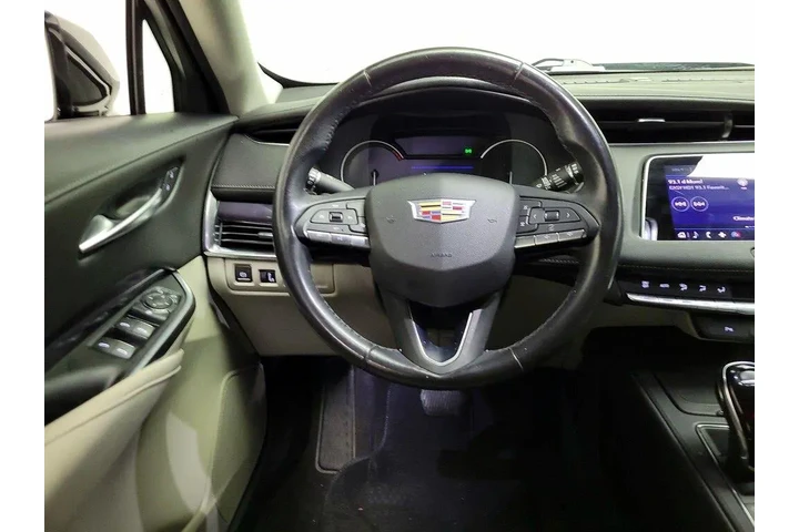 $24998 : Cadillac XT4 2023 Luxury 4dr image 10