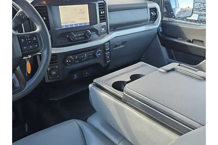 $30500 : Ford F-150 2021 4x4 XL 4dr S image 8