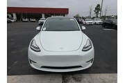 $30490 : Tesla Model Y 2023 AWD 4dr C thumbnail