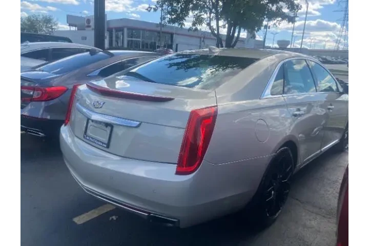 $16800 : 2016 XTS Premium image 3