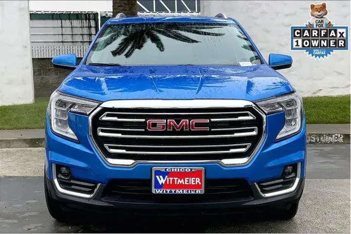 $23985 : GMC Terrain 2024 AWD SLT 4dr image 3