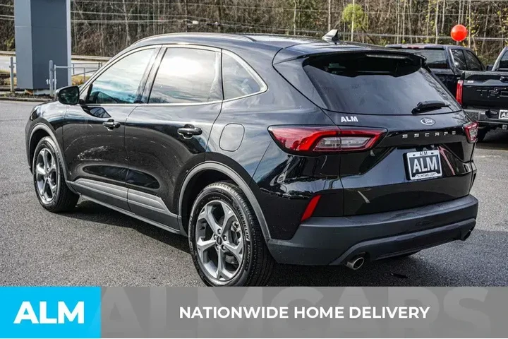 $22420 : Ford Escape 2025 ST-Line 4dr image 5