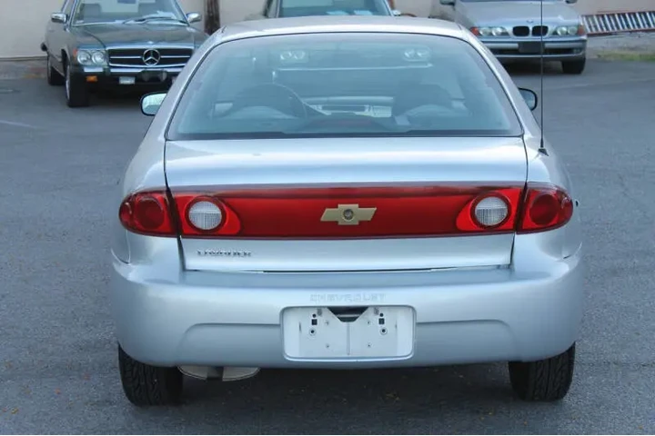 $5995 : 2005 Cavalier image 9