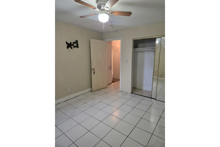 $850 : Cuarto de Renta image 1