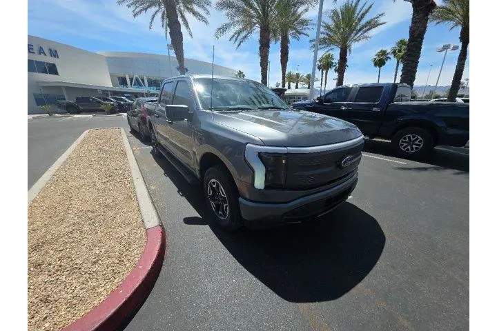 $37526 : Ford F-150 Lightning 2023 AW image 1