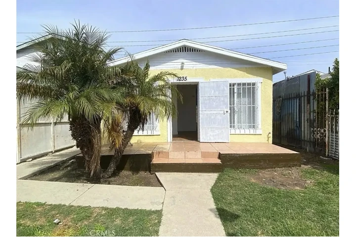 $3500 : Duplex De Renta 90002 image 2