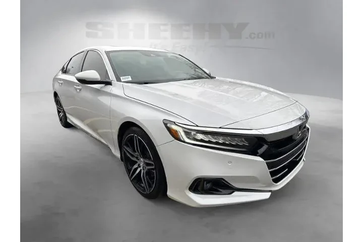 $25995 : Honda Accord 2021 Touring 4d image 2