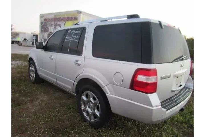 $12911 : Ford Expedition 2013 4x2 Lim image 4