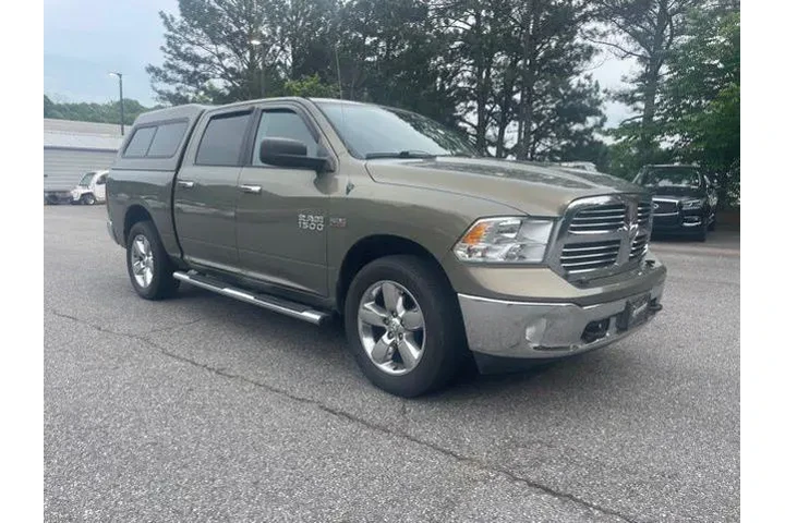 $13139 : Ram 1500 2013 4x4 SLT 4dr Cr image 1