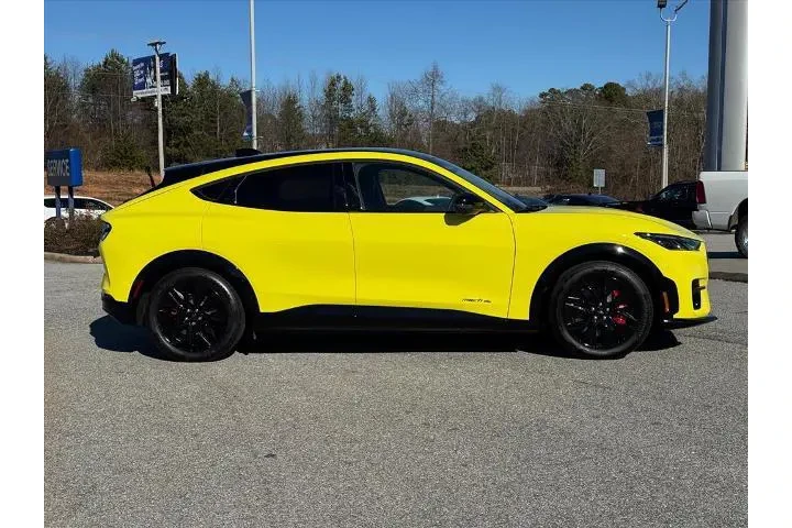 $37142 : Ford Mustang Mach-E 2025 AWD image 2
